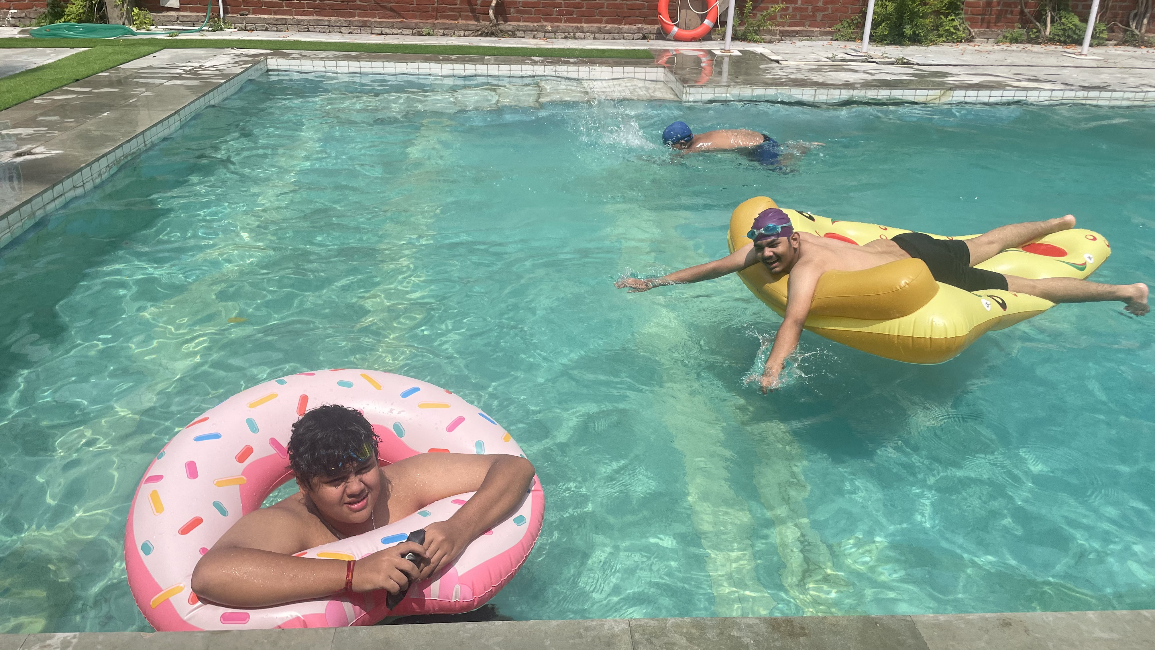 Private Pool Booking — photo 2