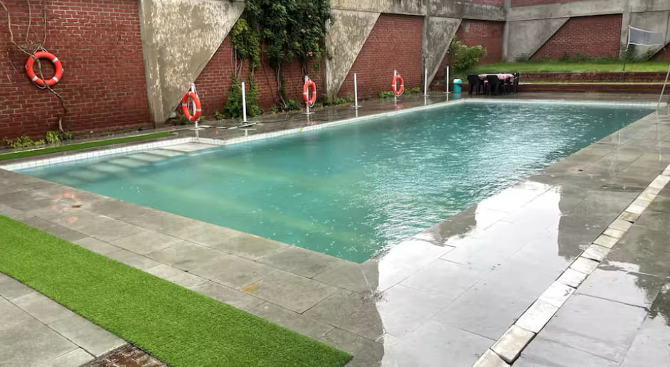 Private Pool Booking — photo 6