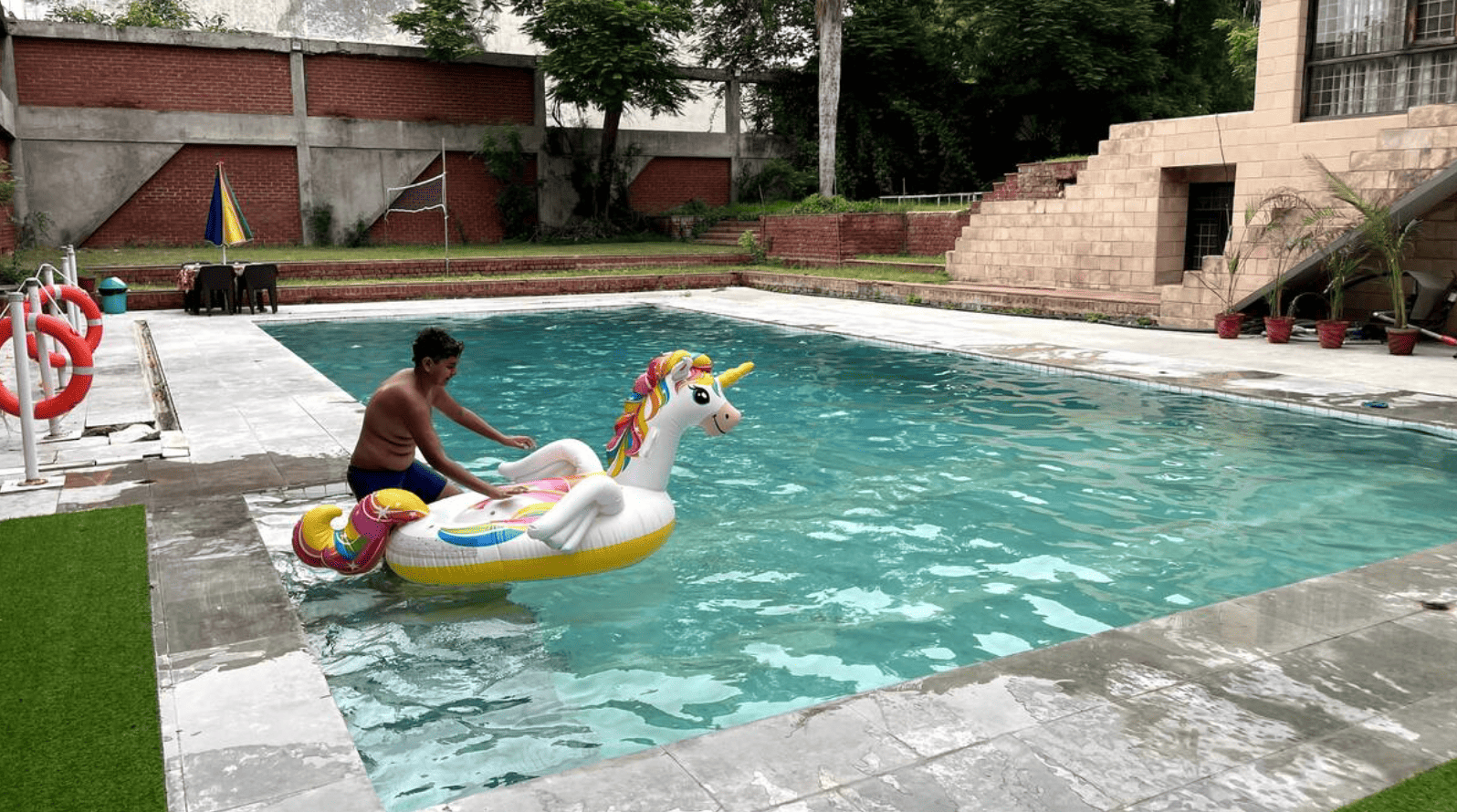 Private Pool Booking — photo 9